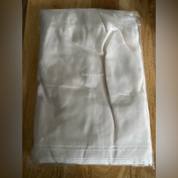 NEW NWT Reformation Butterfly Dress Ivory Off-Shoulder Midi Size 10 NWT - Picture 11 of 11